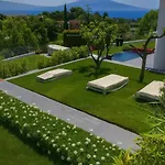 Villa Nbh Posillipo *